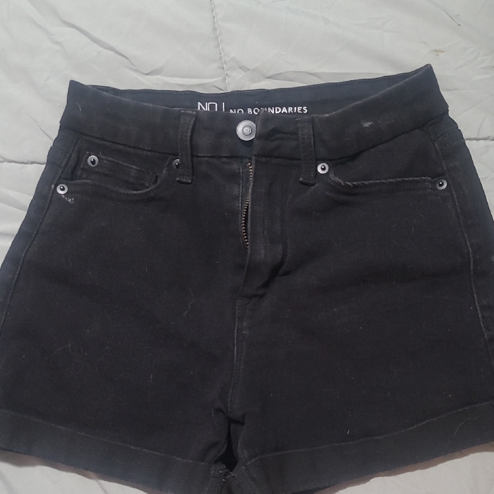 No Boundaries Black Jean Shorts with Frayed Hem